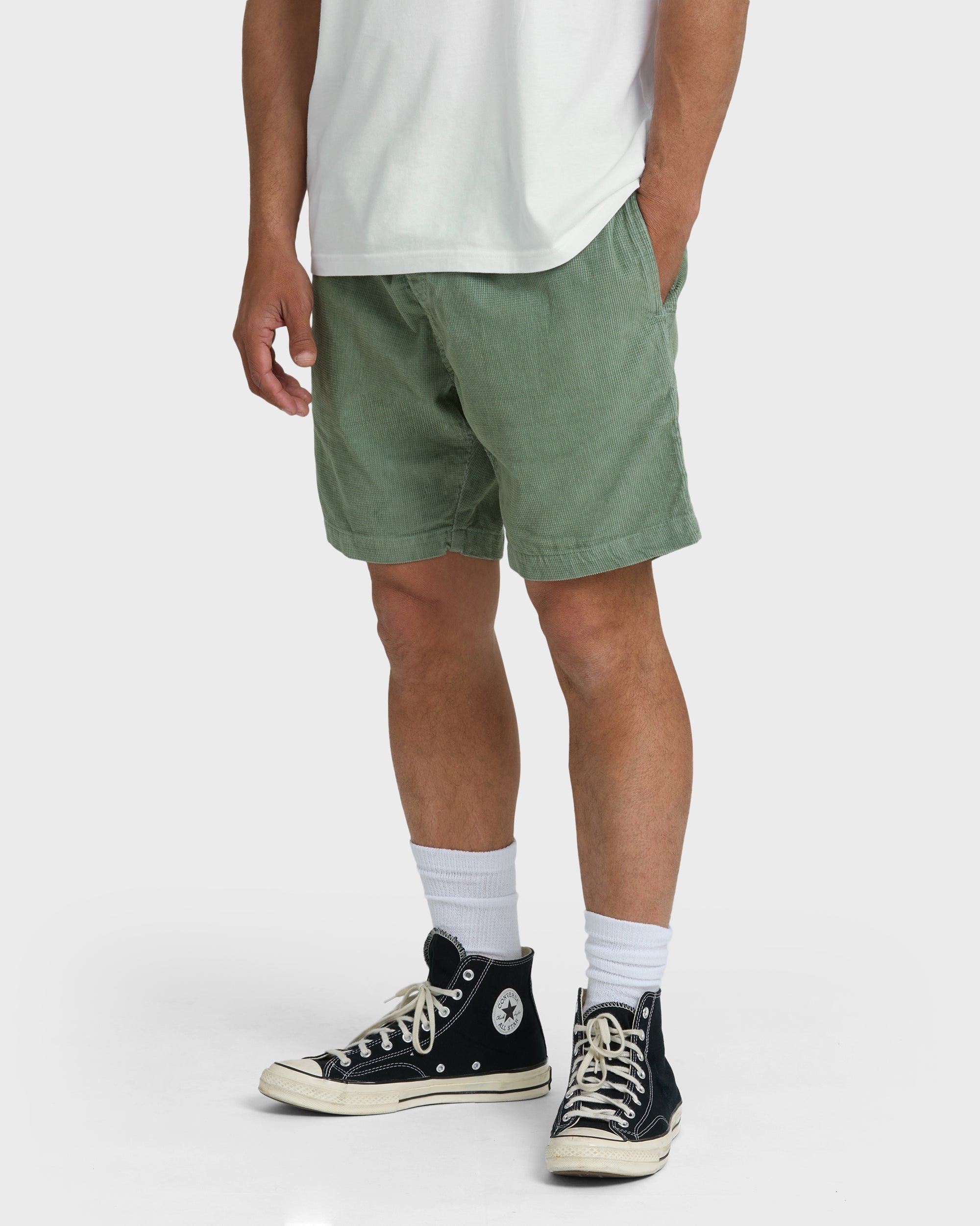 Larry Layback 19 Cord Shorts - Moss