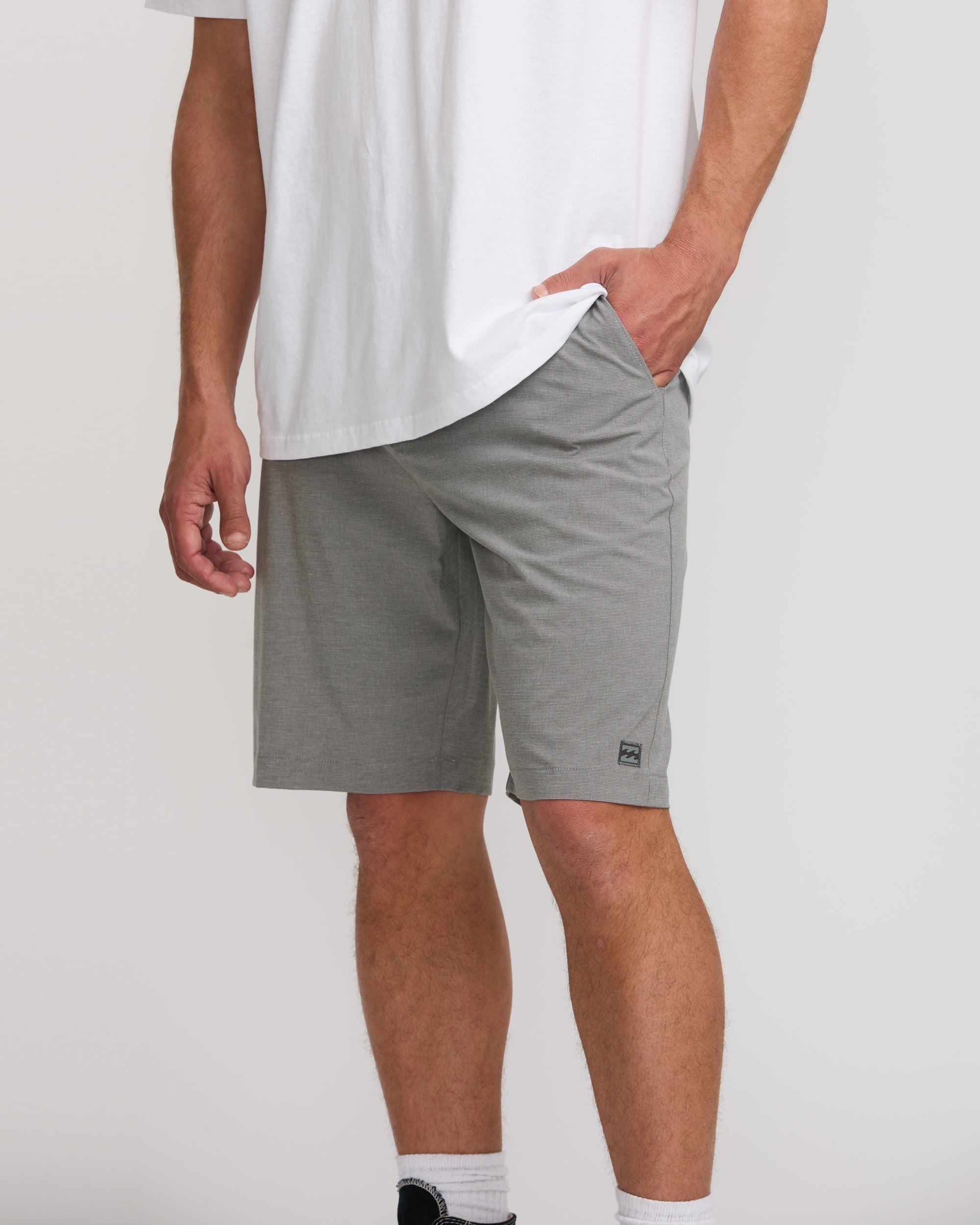 Crossfire Submersible 21 Hybrid Shorts - Gray