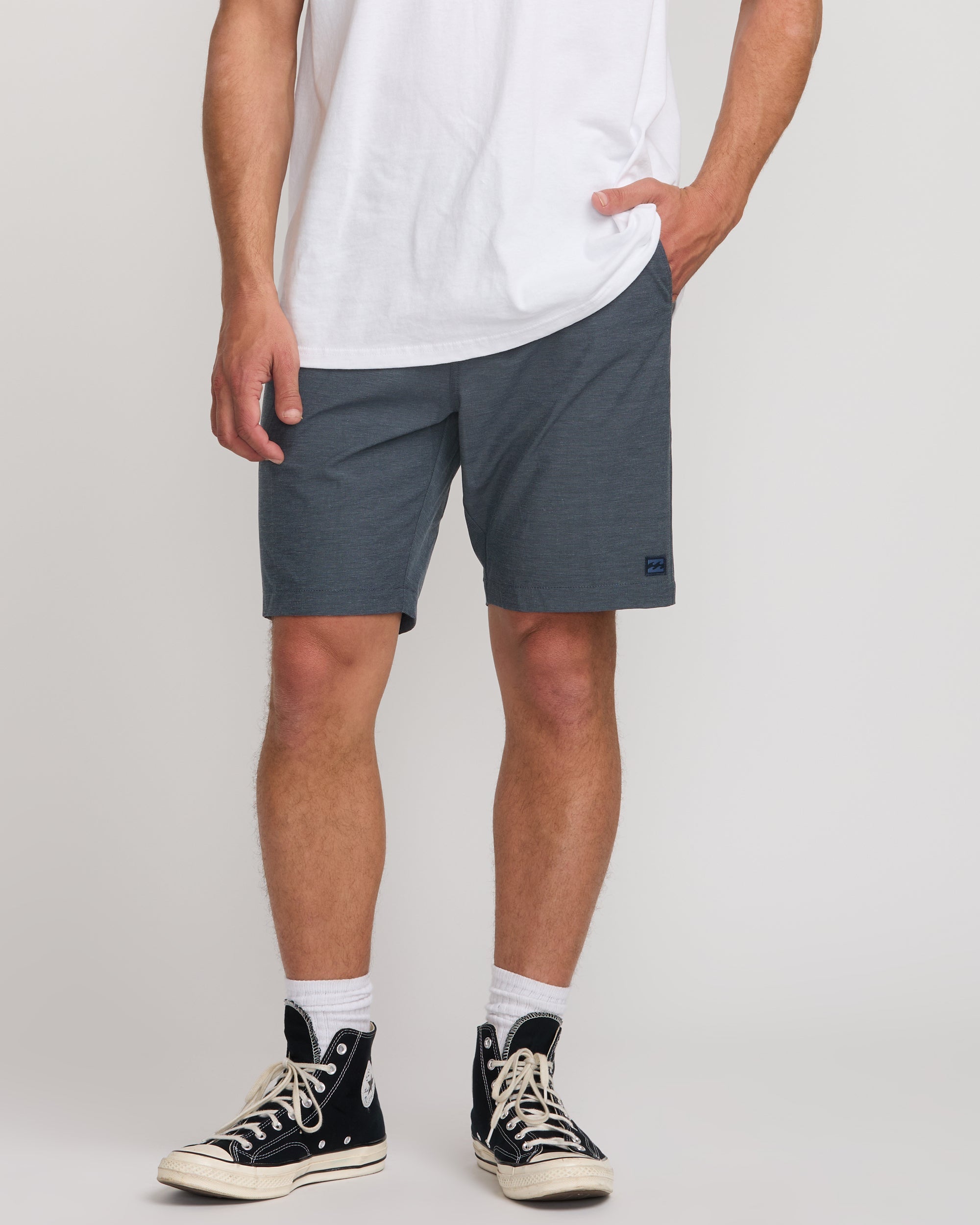 Crossfire Submersible 19 Hybrid Shorts - Navy