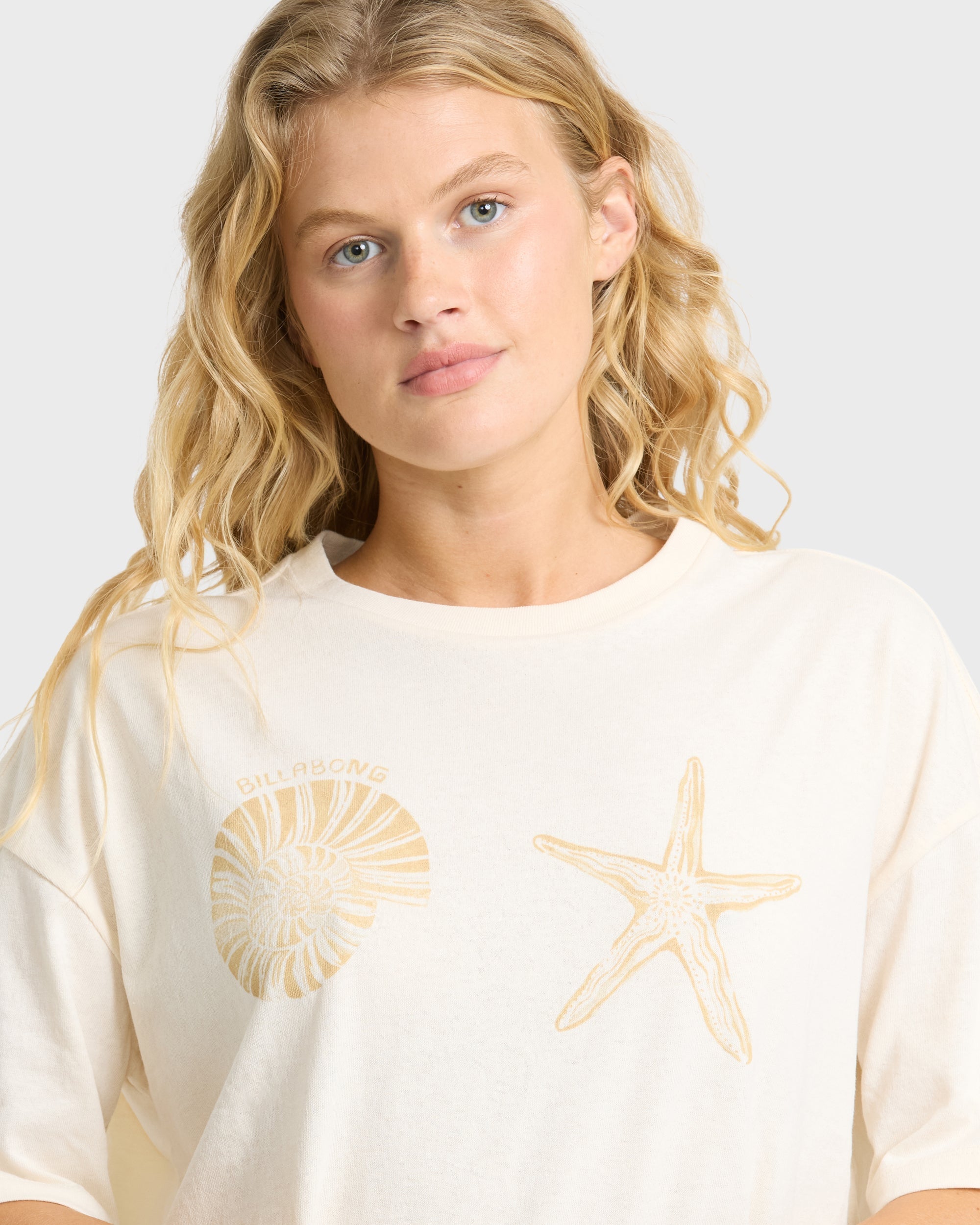 In Front Of Me Short Sleeve Knit T-Shirt - White Cap