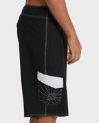 A.I. Rising Sun Pro 22 Boardshorts - Black/White