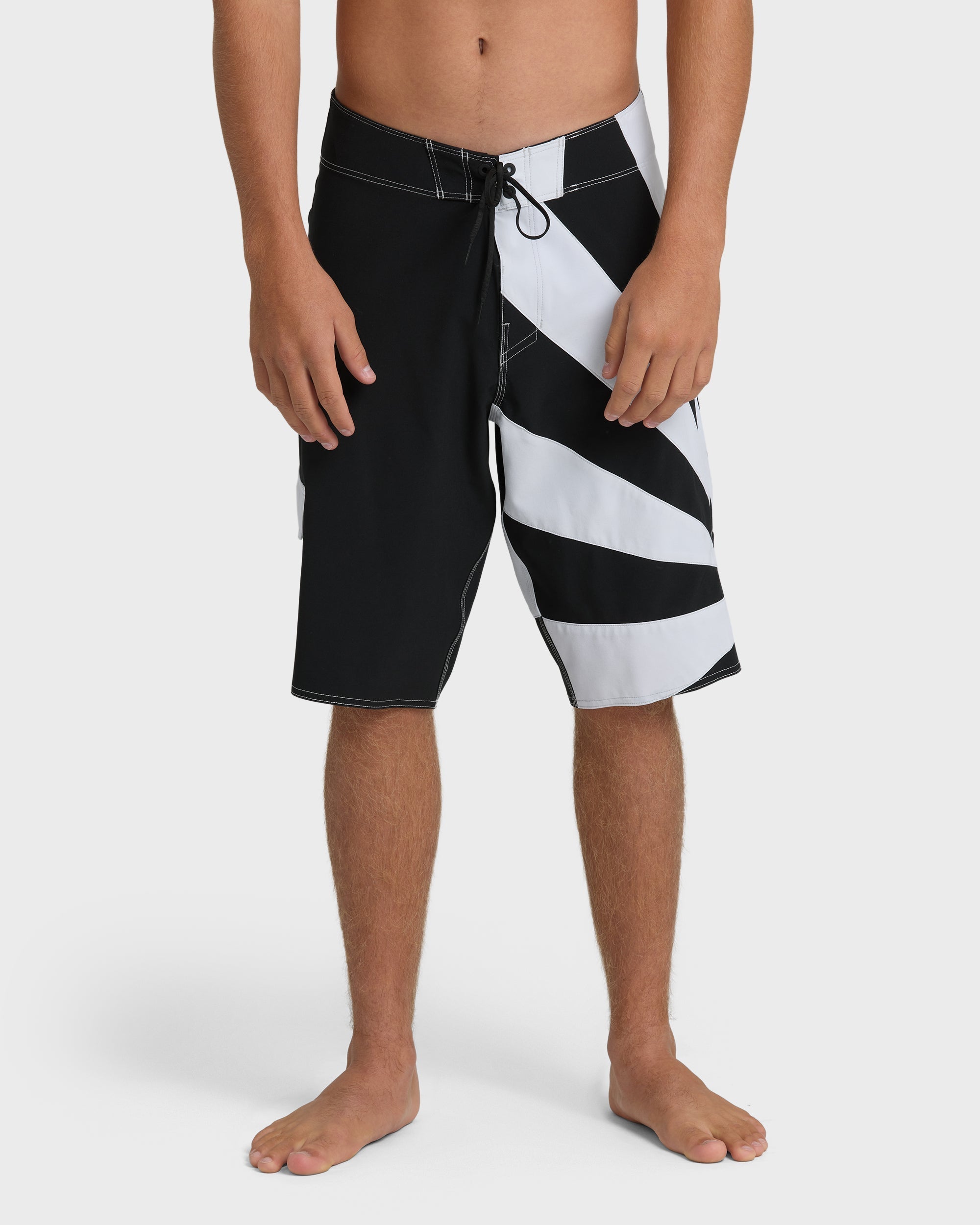 A.I. Rising Sun Pro 22 Boardshorts - Black/White