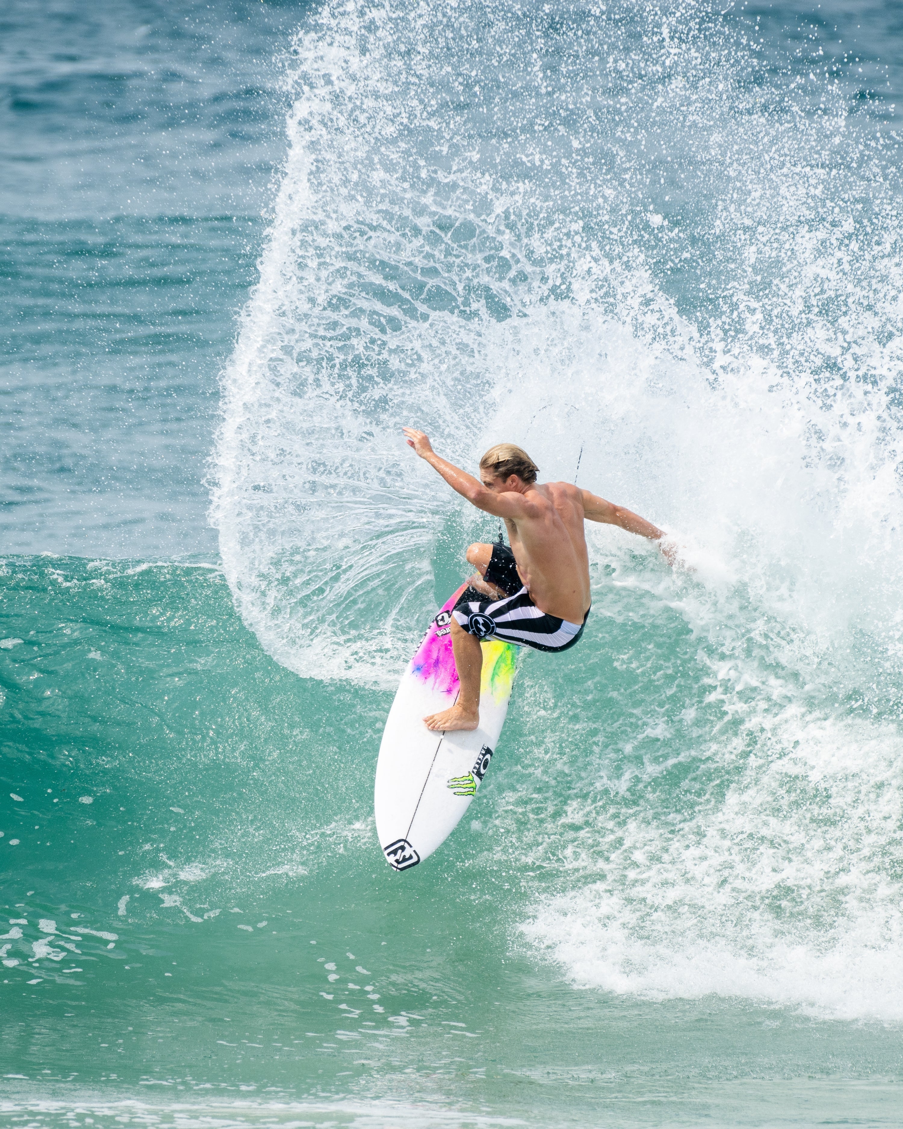 A.I. Rising Sun Pro 22 Boardshorts - Black/White..